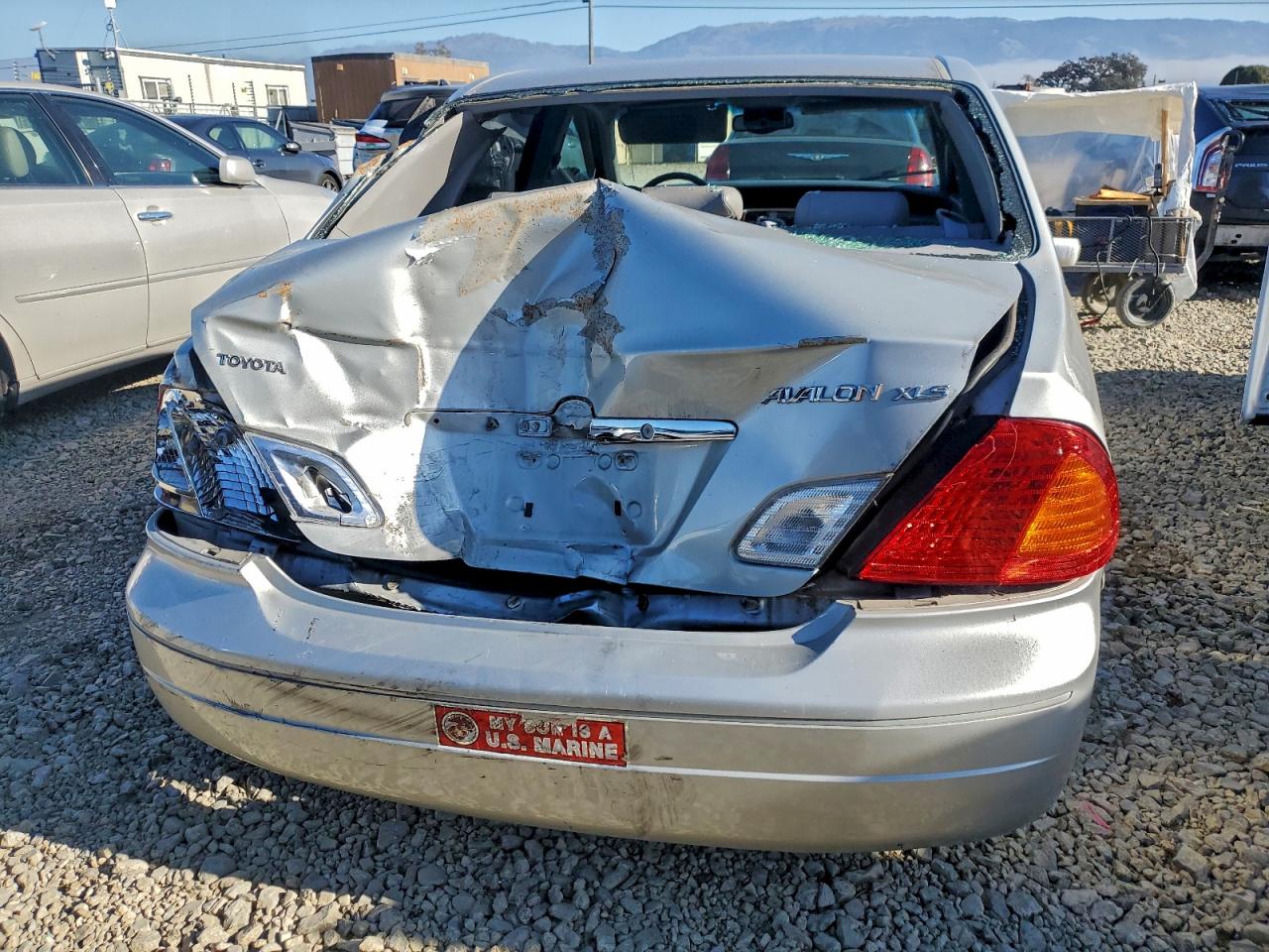 2002 TOYOTA AVALON XL photo 6