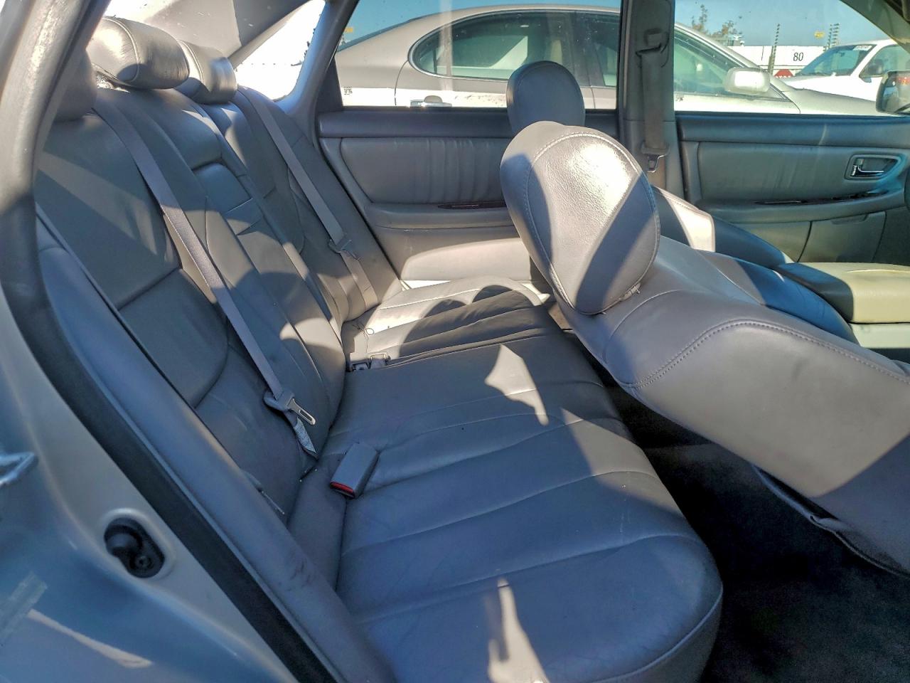 2002 TOYOTA AVALON XL photo 10