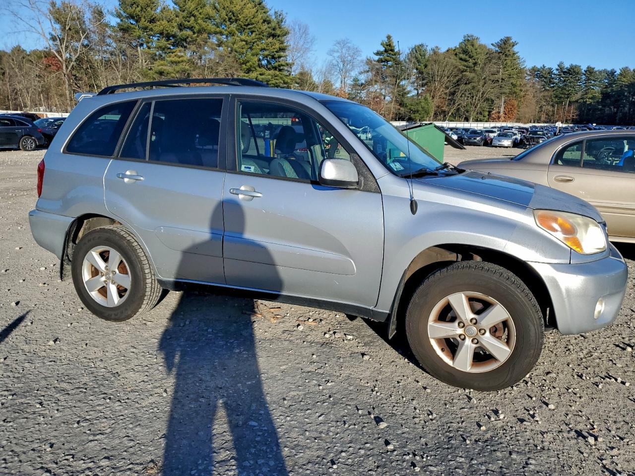 2005 TOYOTA RAV4 photo 4