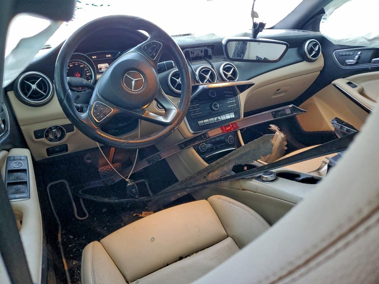 2018 MERCEDES-BENZ CLA 250 photo 8