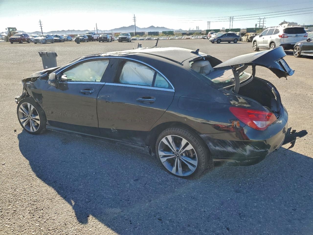 2018 MERCEDES-BENZ CLA 250 photo 2