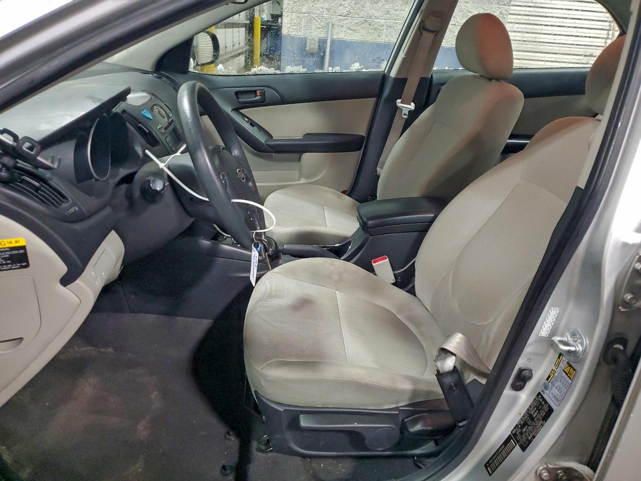 2012 KIA FORTE EX photo 7