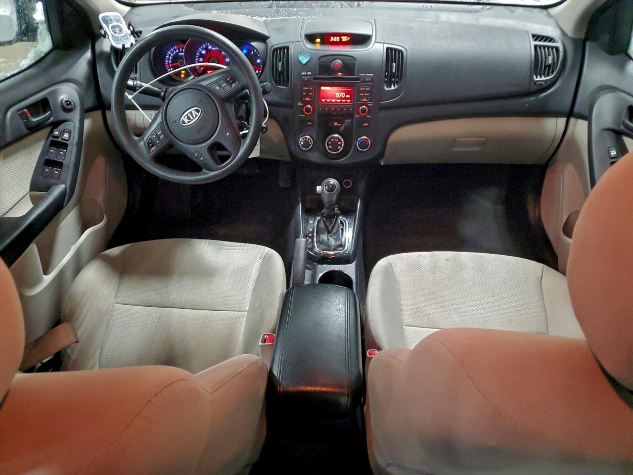 2012 KIA FORTE EX photo 8