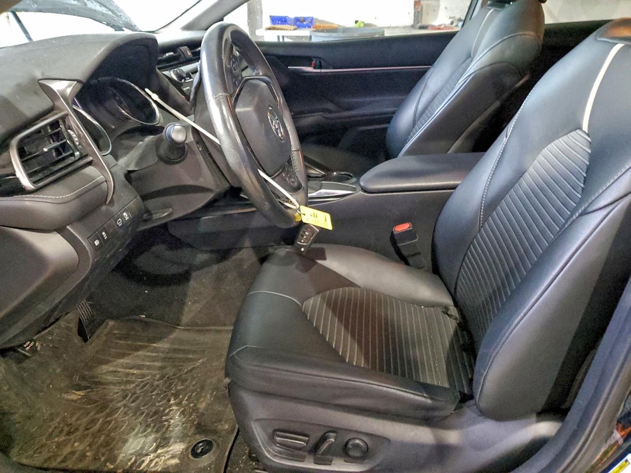 2019 TOYOTA CAMRY L photo 19
