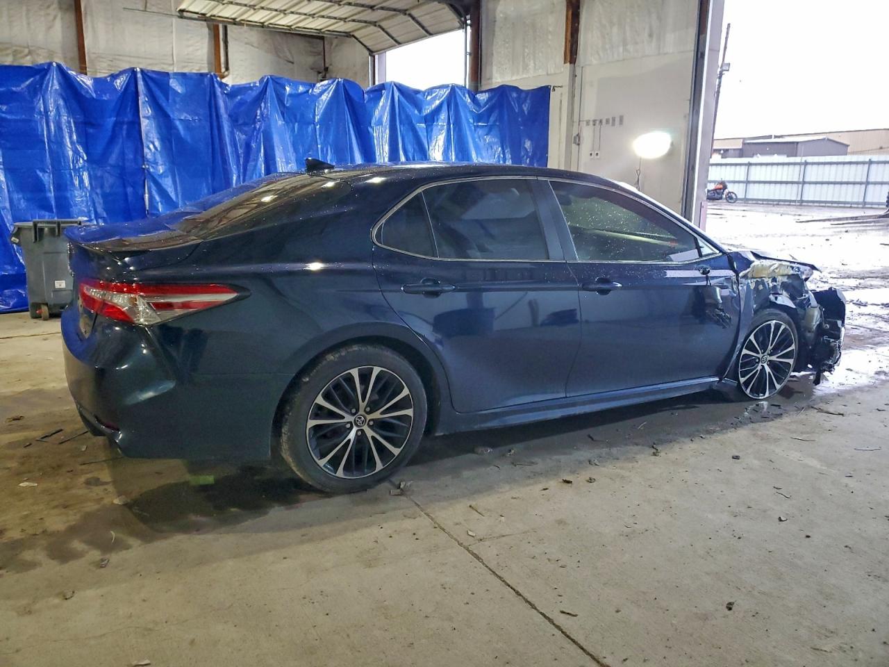 2019 TOYOTA CAMRY L photo 7