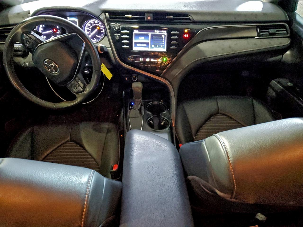 2019 TOYOTA CAMRY L photo 22
