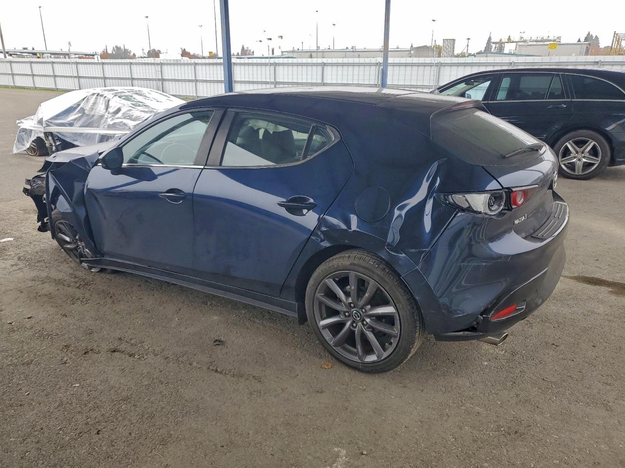 2019 MAZDA 3 photo 3