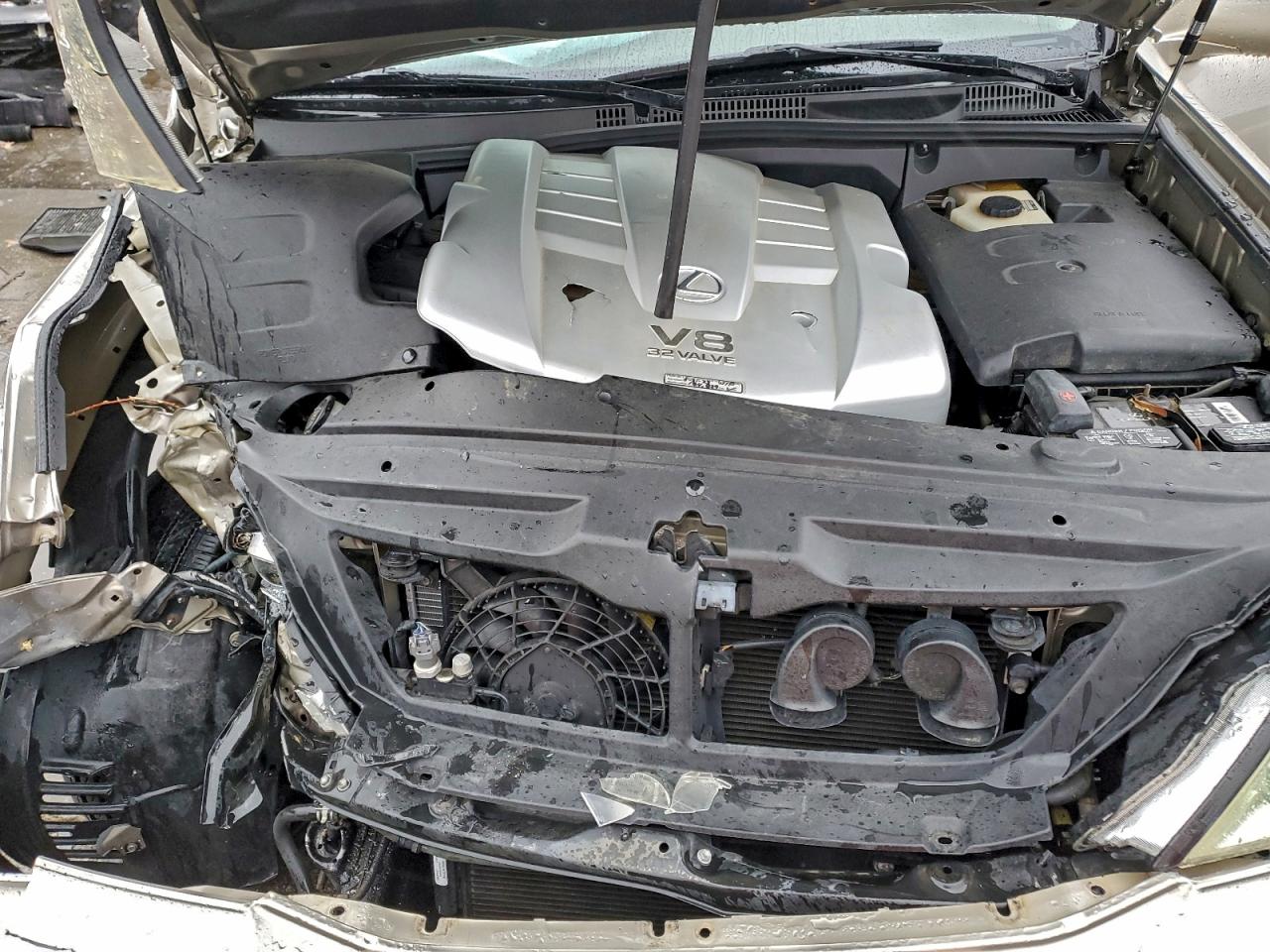 2004 LEXUS GX 470 photo 12