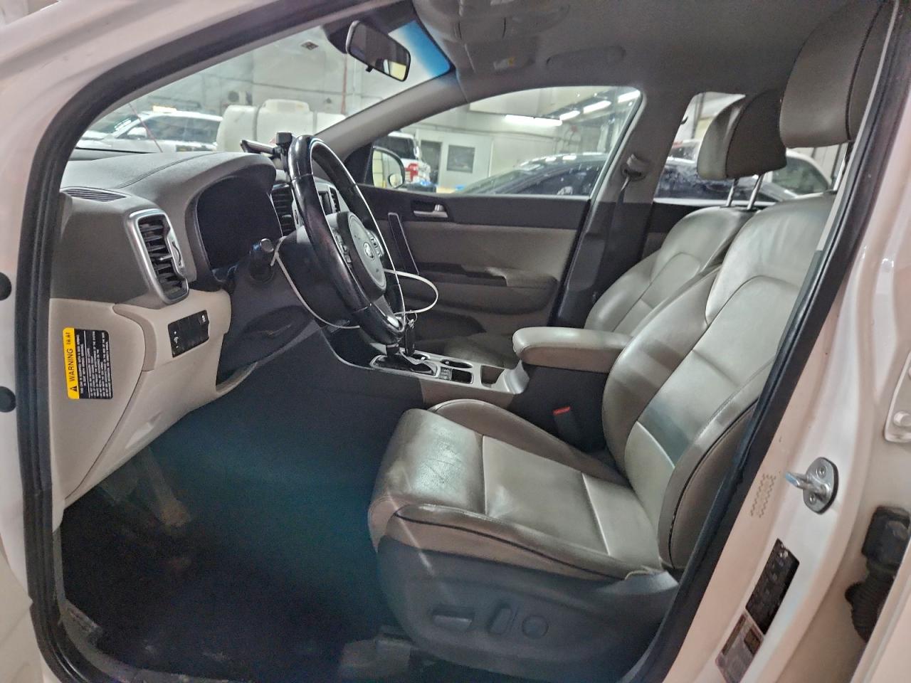 2017 KIA SPORTAGE EX photo 13