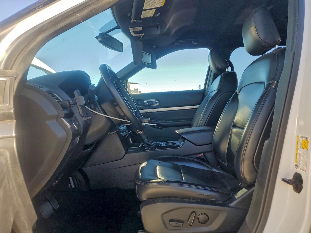 2019 FORD EXPLORER XLT photo 7