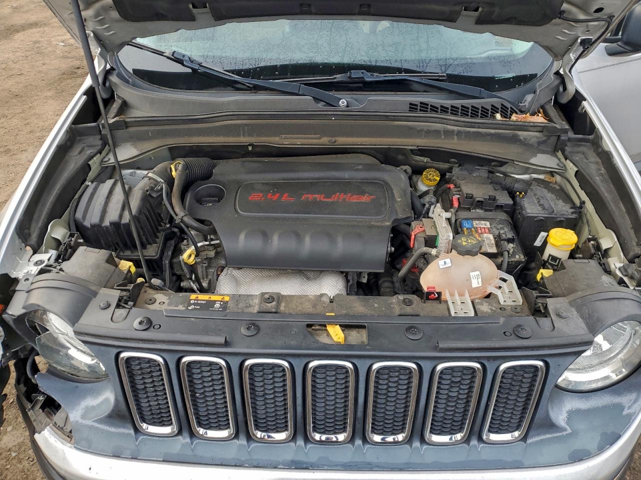 2017 JEEP RENEGADE SPORT photo 45