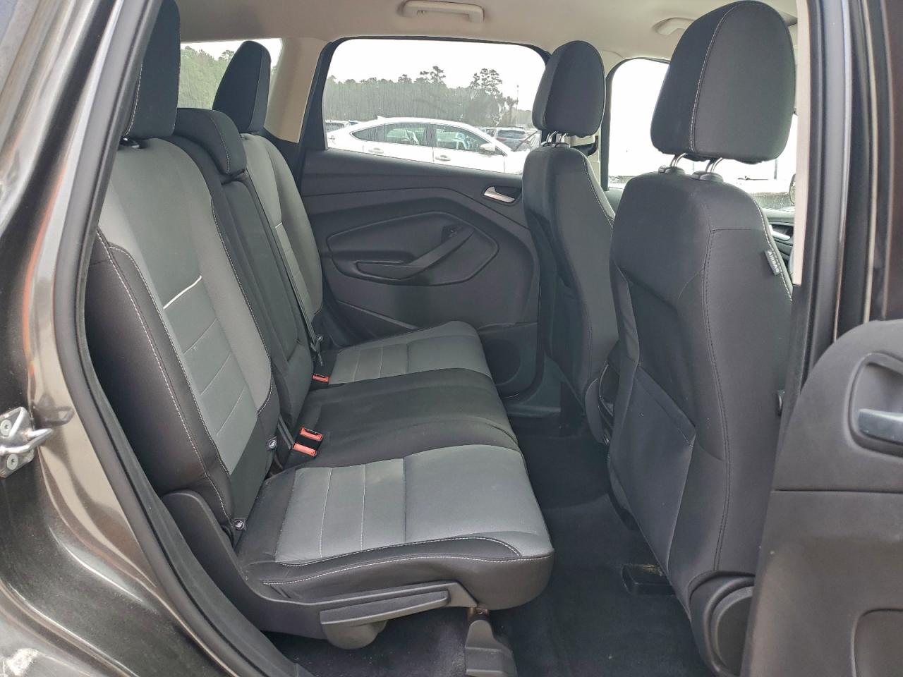 2015 FORD ESCAPE SE photo 11