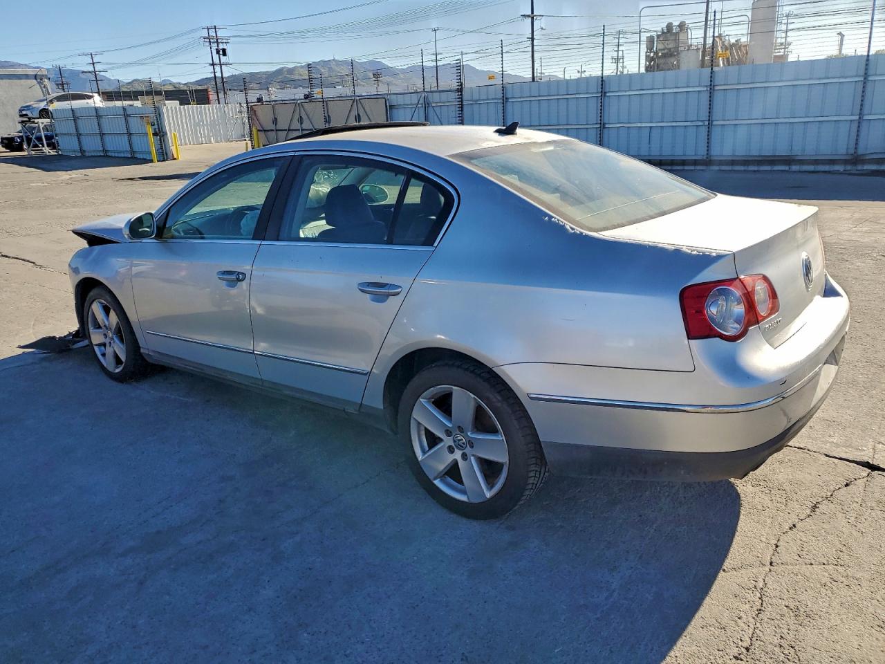 2009 VOLKSWAGEN PASSAT TURBO photo 3