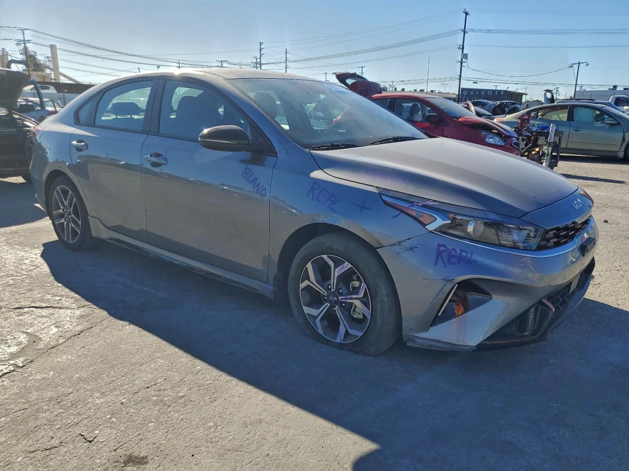 2024 KIA FORTE GT LINE photo 4