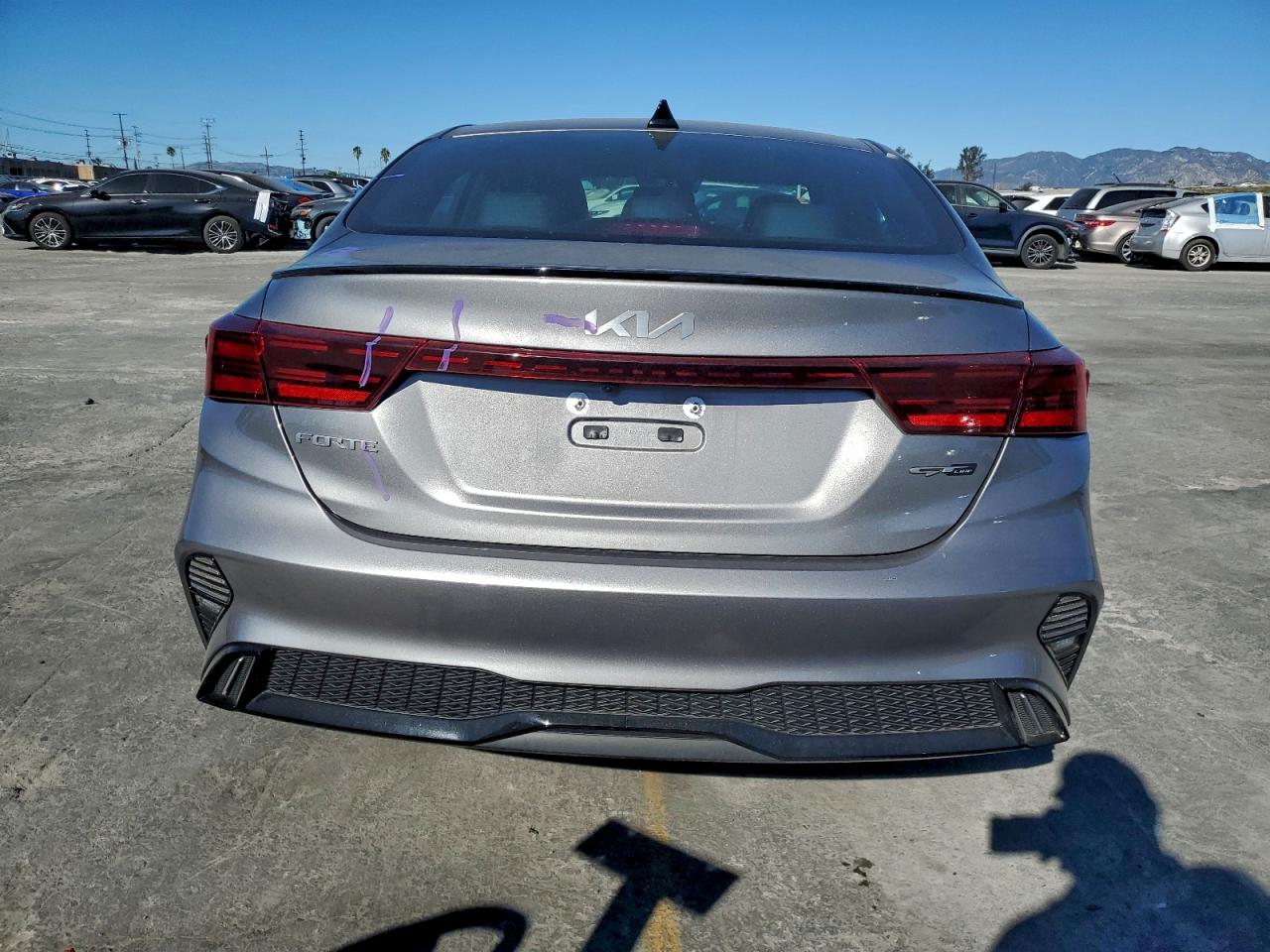 2024 KIA FORTE GT LINE photo 6