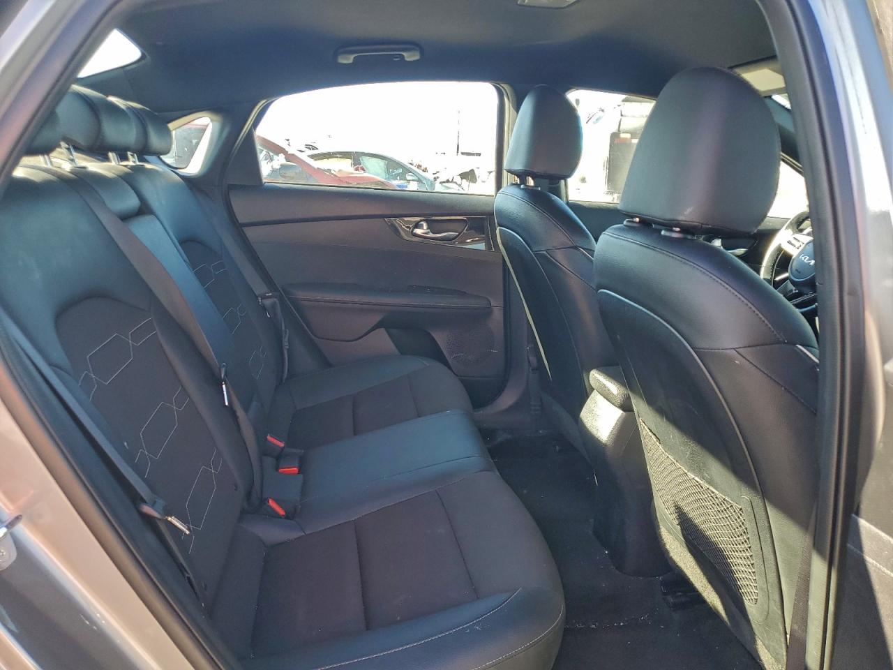 2024 KIA FORTE GT LINE photo 10