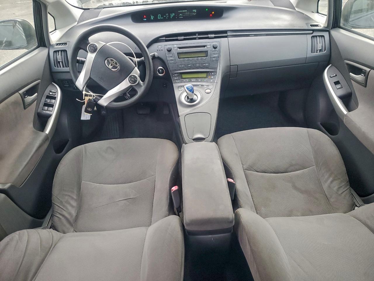 2011 TOYOTA PRIUS photo 8