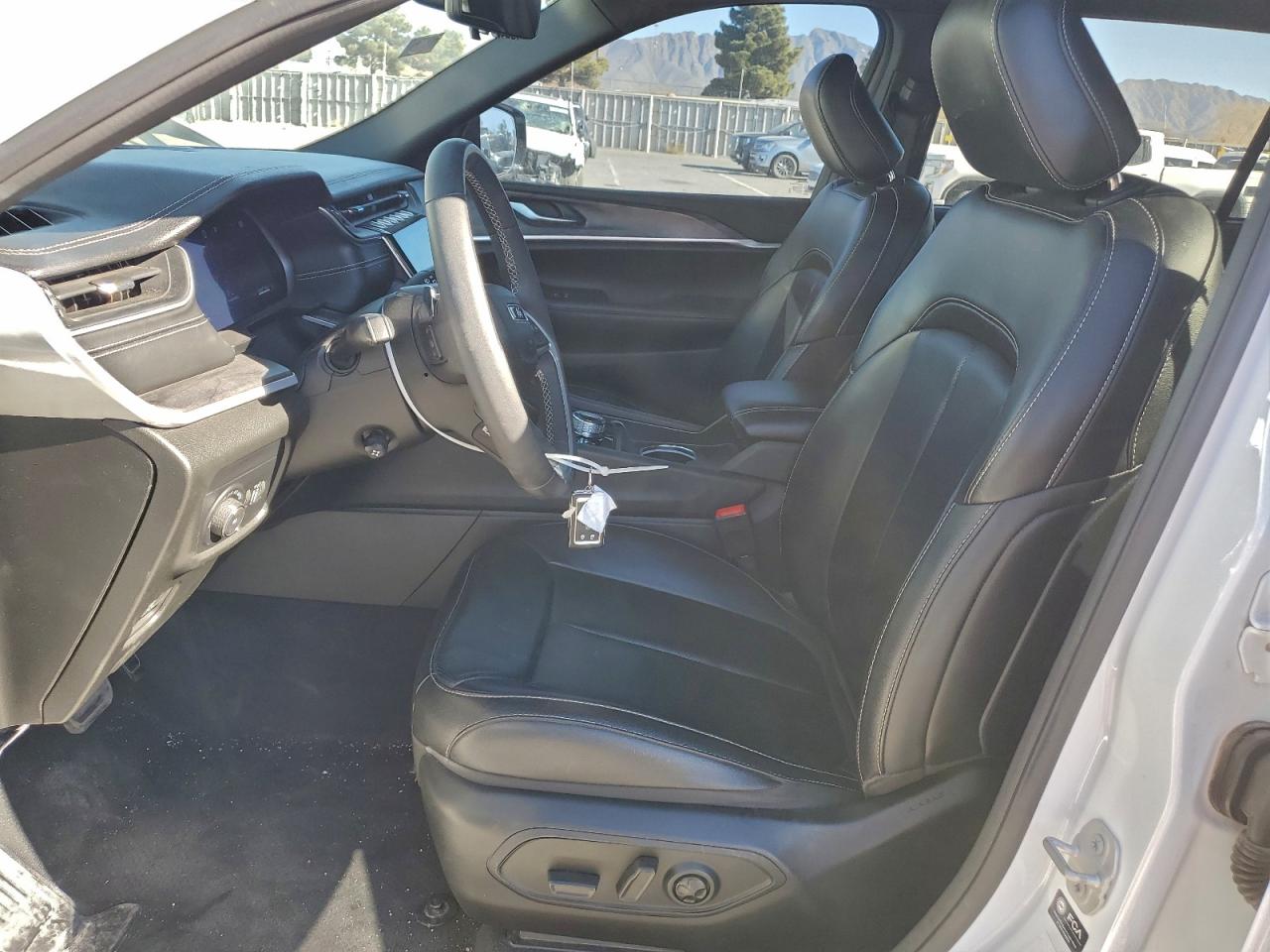 2024 JEEP GRAND CHEROKEE L LIMITED photo 13