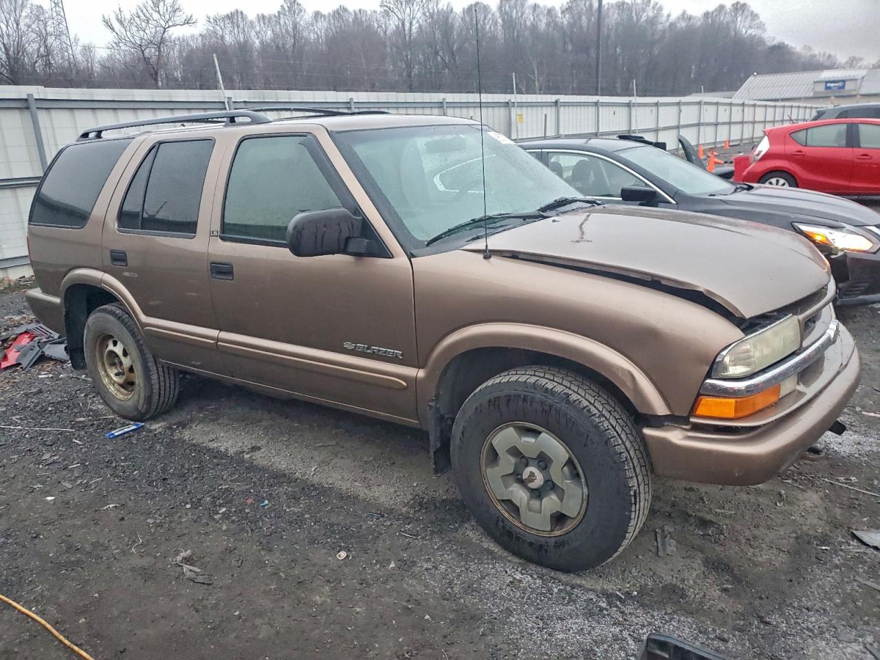 2003 CHEVROLET BLAZER photo 10