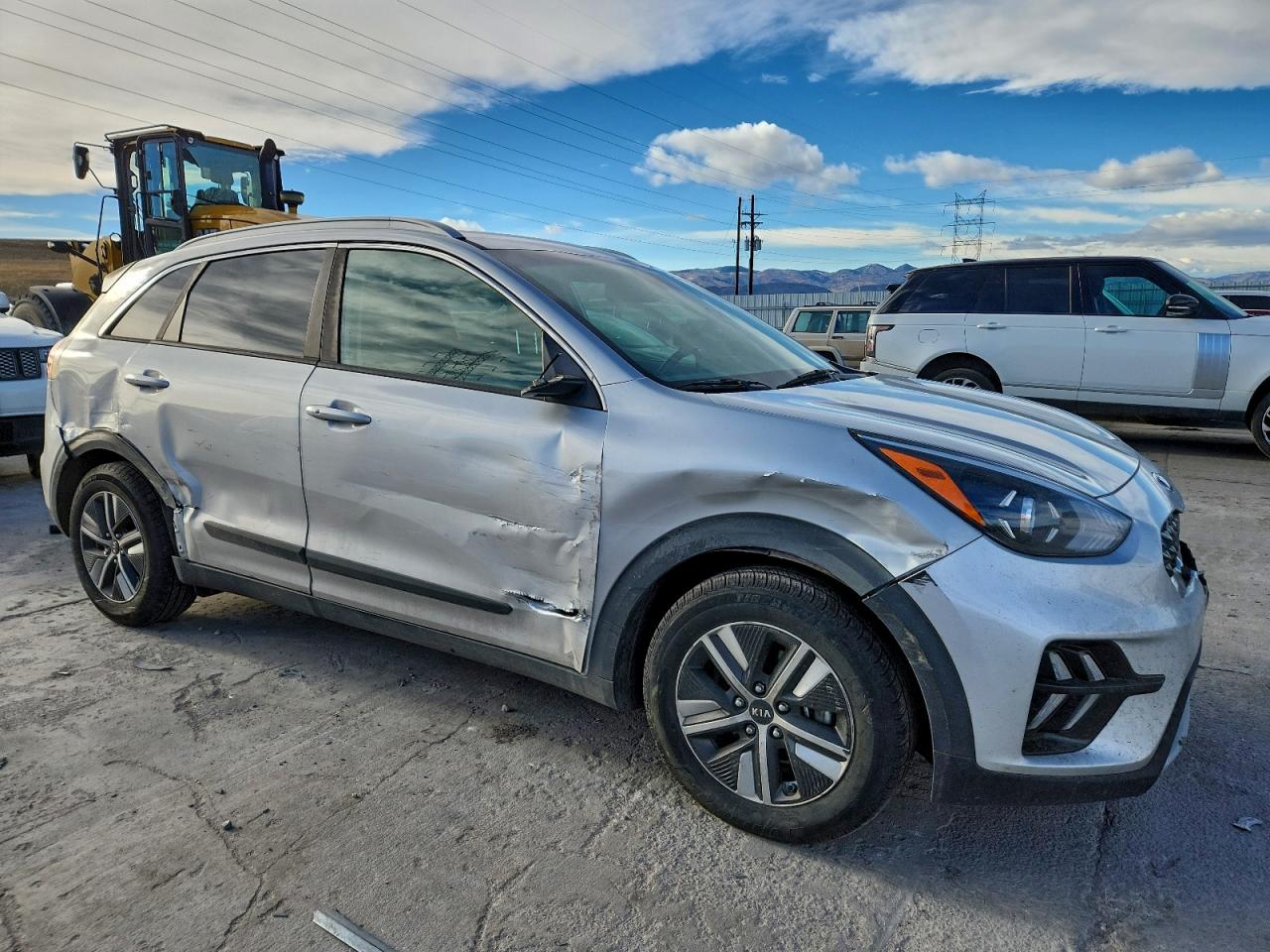 2020 KIA NIRO LX photo 7