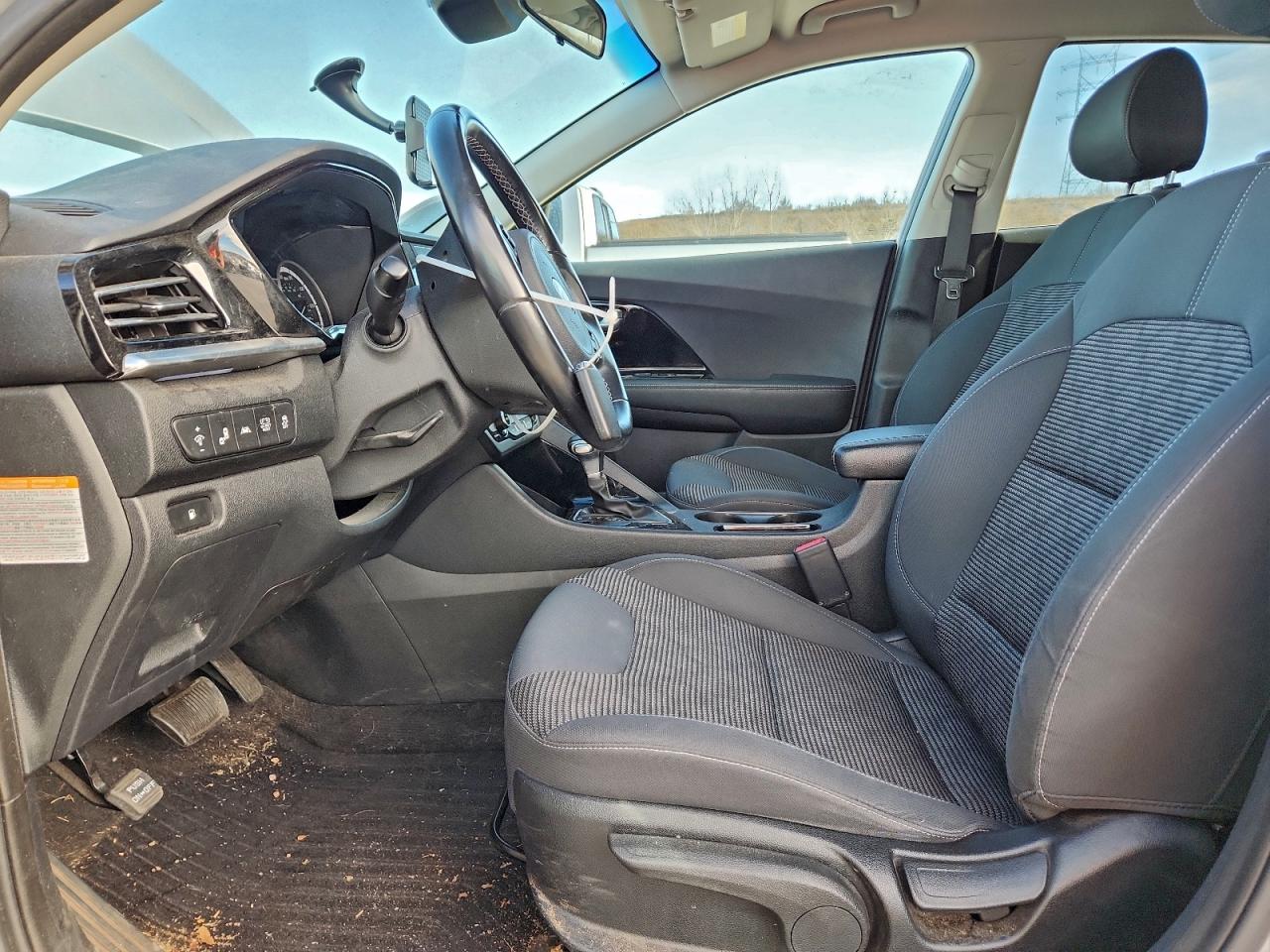 2020 KIA NIRO LX photo 13