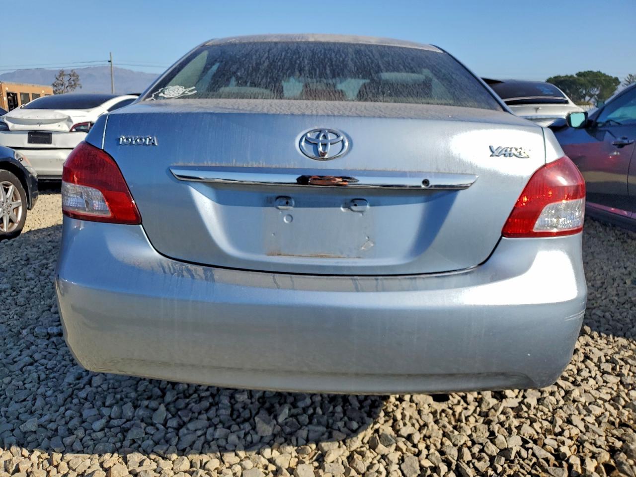 2010 TOYOTA YARIS photo 6