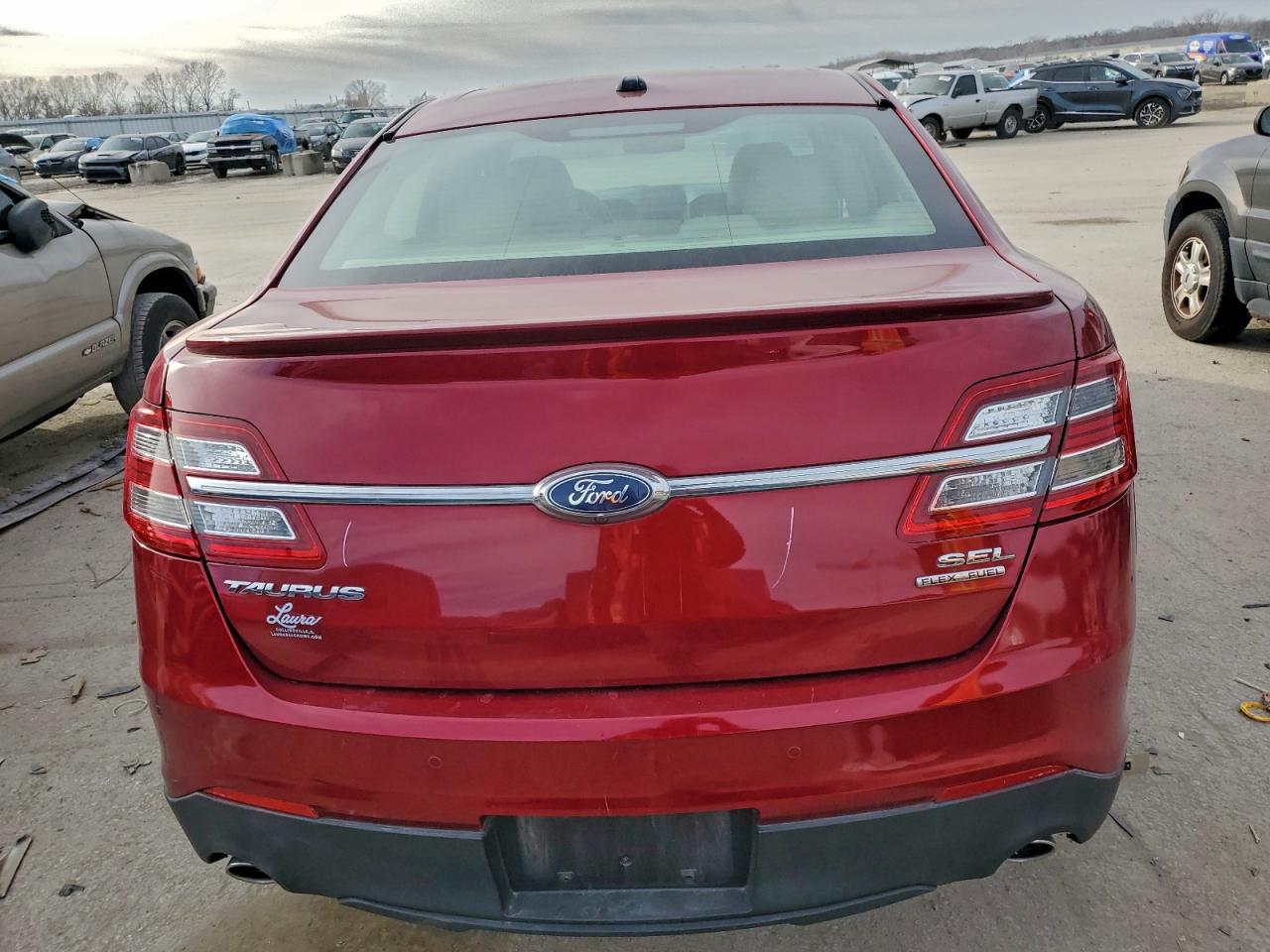 2016 FORD TAURUS SEL photo 6