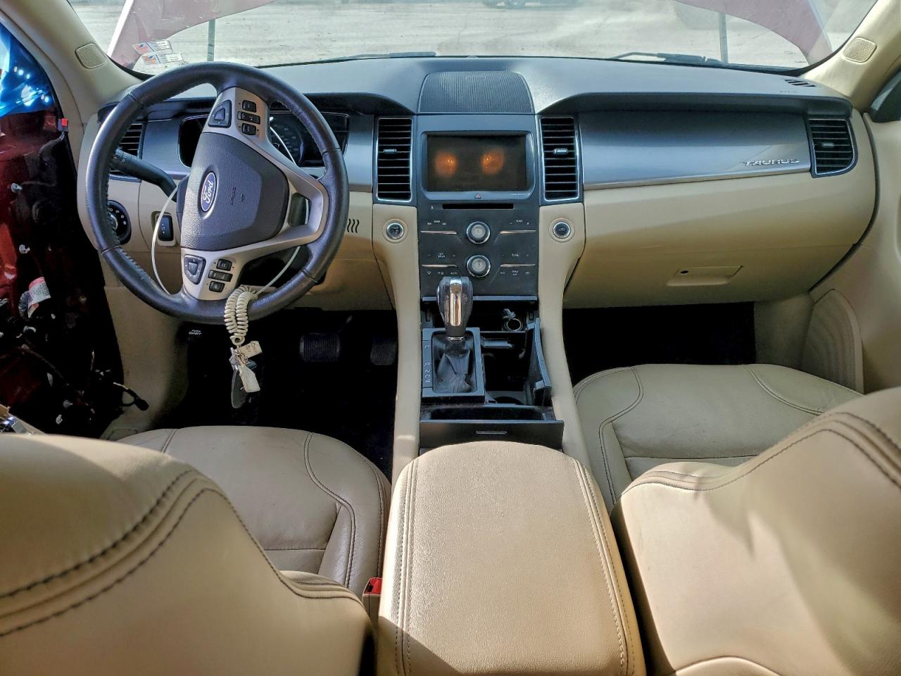 2016 FORD TAURUS SEL photo 8