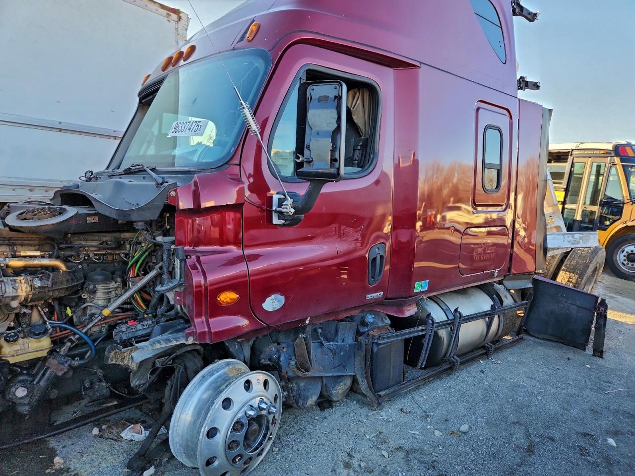 2016 FREIGHTLINER CASCADIA 125 photo 9