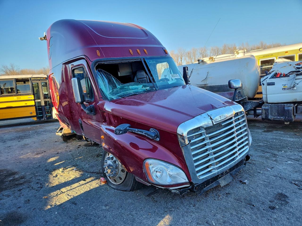 2016 FREIGHTLINER CASCADIA 125 — ALL OVER damage — photo 1