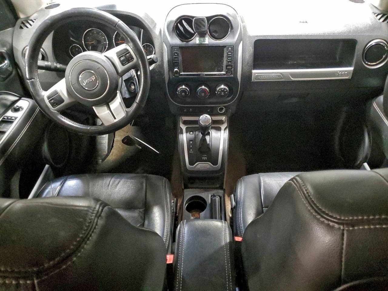 2017 JEEP COMPASS LATITUDE photo 8