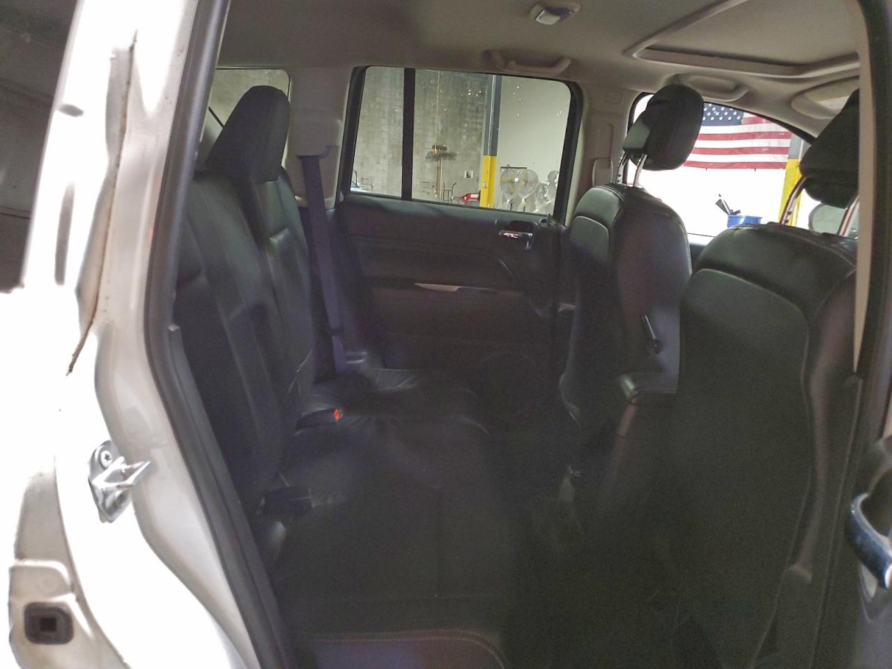 2017 JEEP COMPASS LATITUDE photo 11