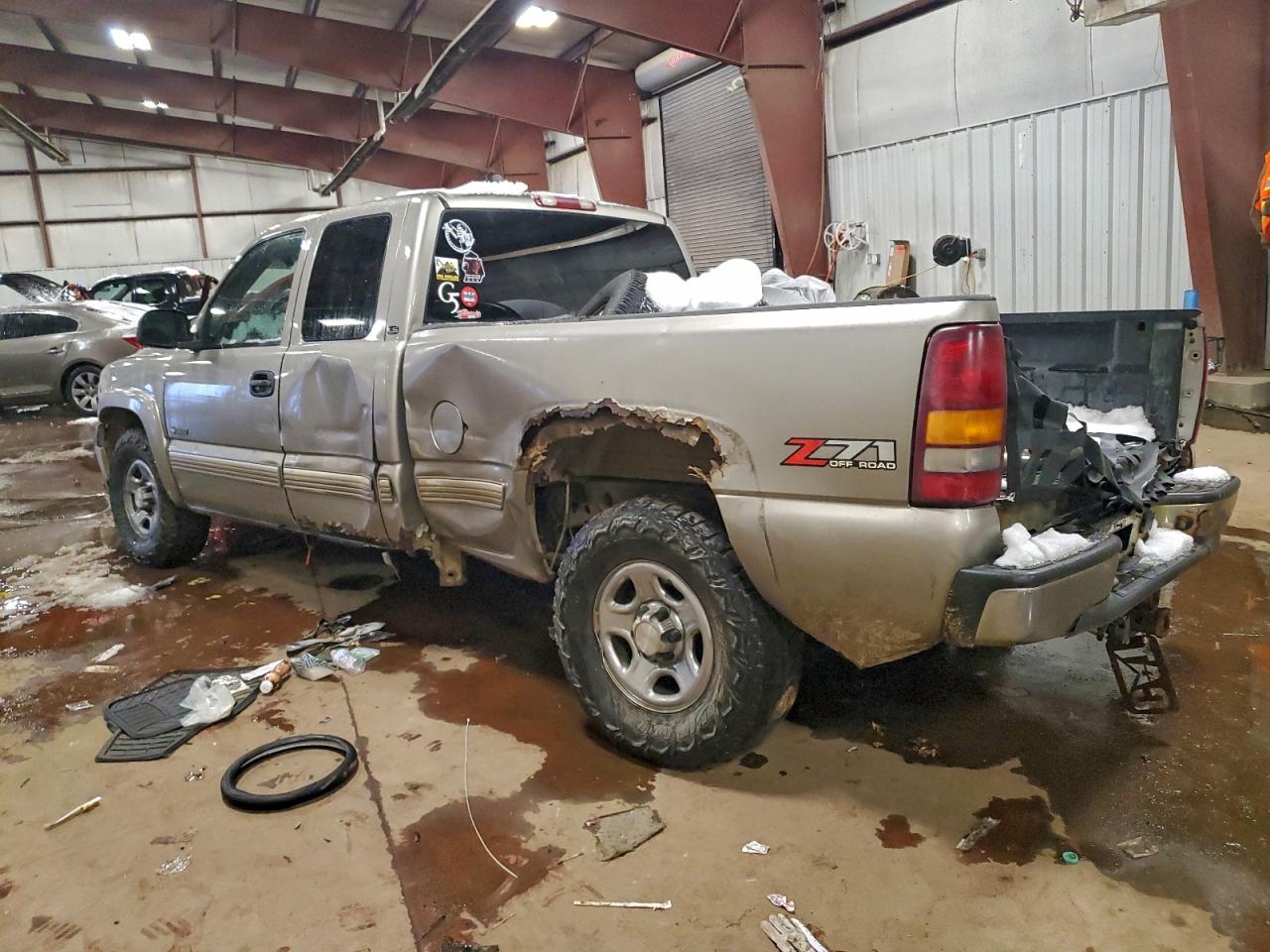 2002 CHEVROLET SILVERADO K1500 photo 2