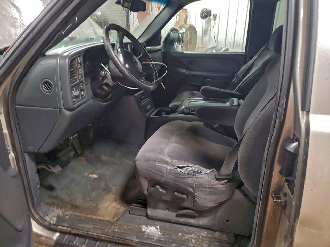 2002 CHEVROLET SILVERADO K1500 photo 7