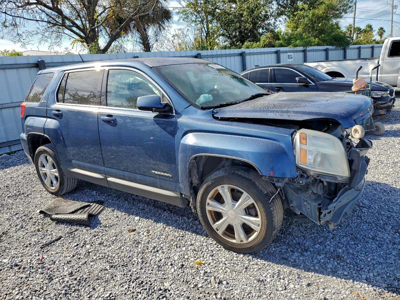 2017 GMC TERRAIN SLE photo 7