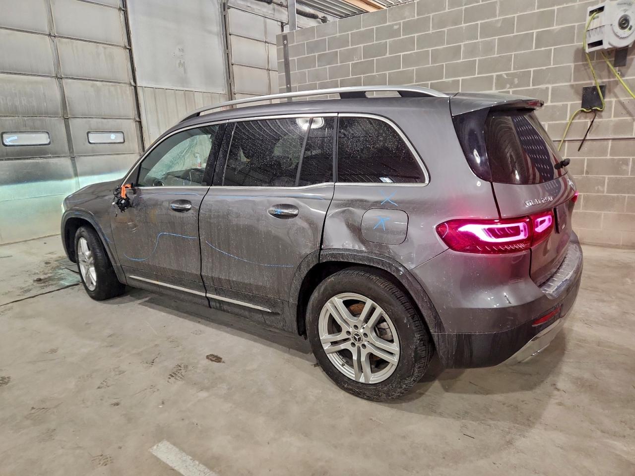 2021 MERCEDES-BENZ GLB 250 4MATIC photo 2