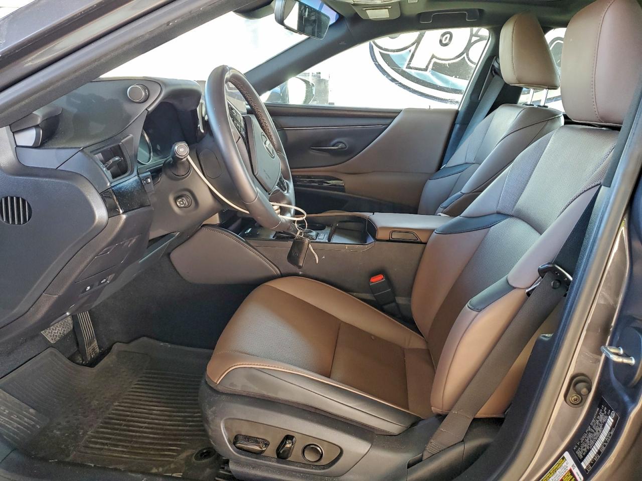 2023 LEXUS ES 300H BASE photo 7