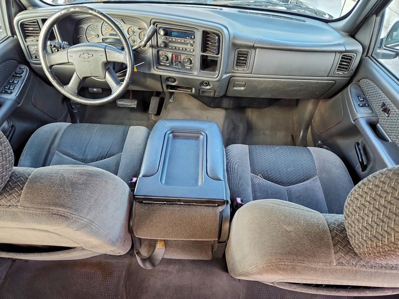 2004 CHEVROLET AVALANCHE C1500 photo 15