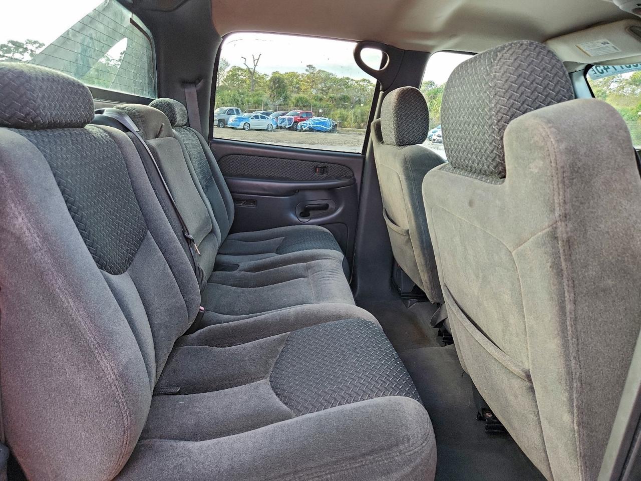 2004 CHEVROLET AVALANCHE C1500 photo 19