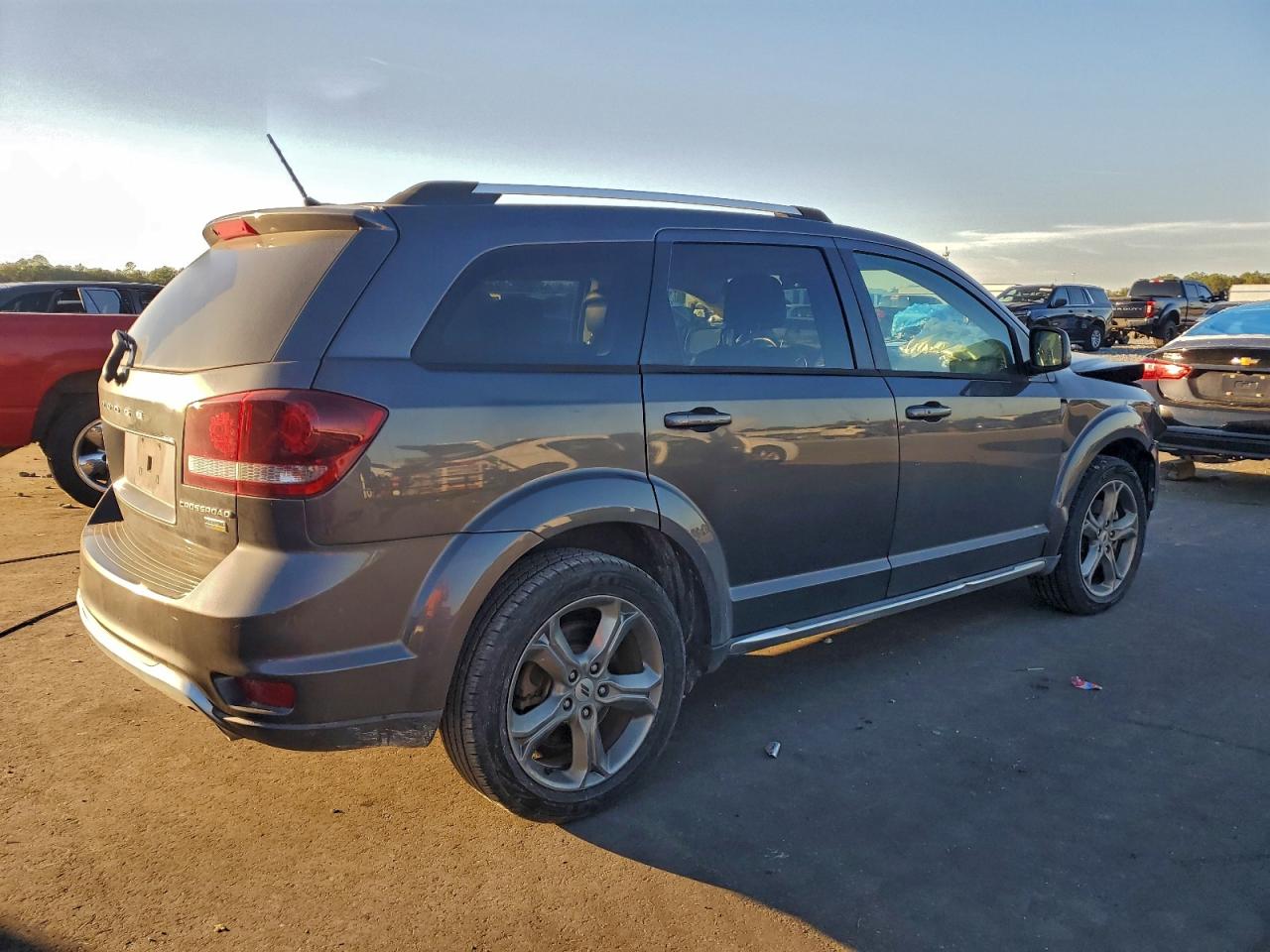 2018 DODGE JOURNEY CROSSROAD photo 3