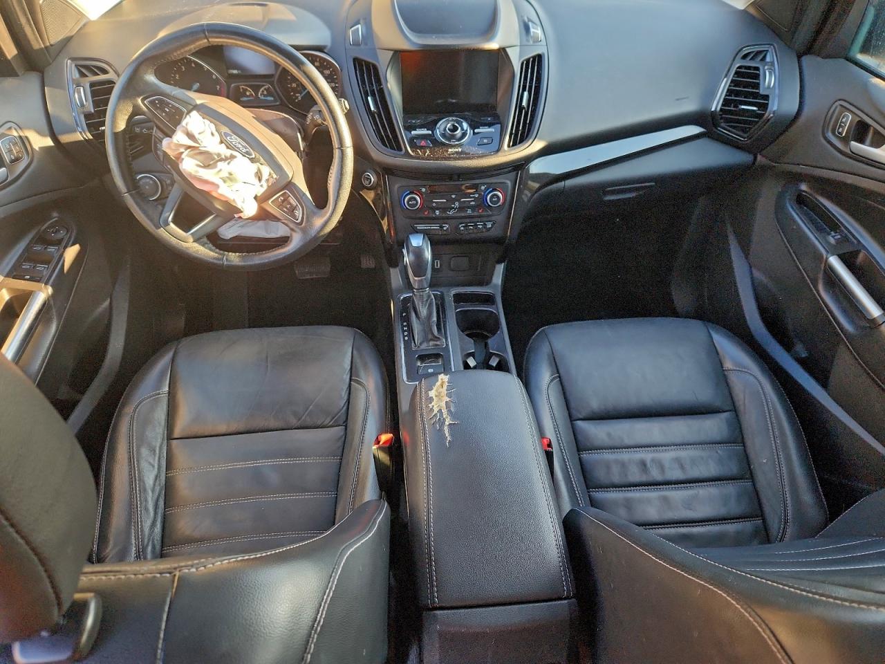 2019 FORD ESCAPE TITANIUM photo 8