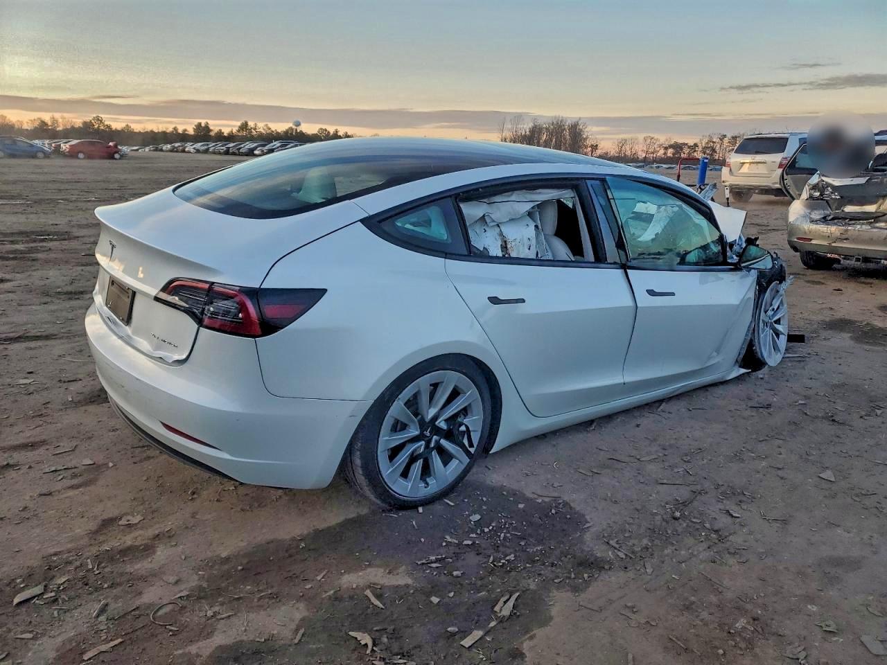2023 TESLA MODEL 3 photo 5