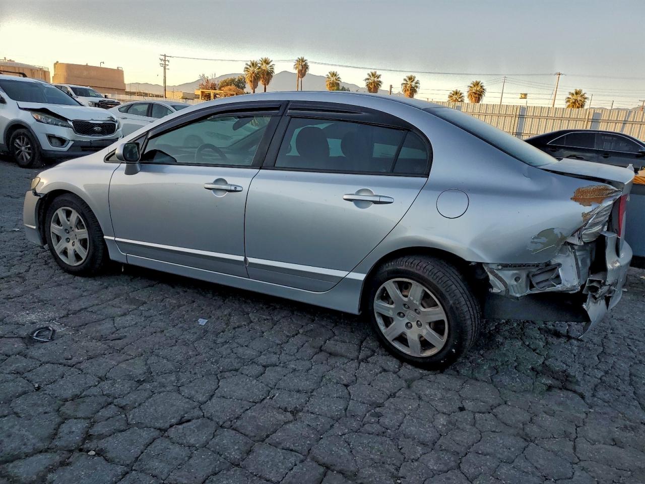 2009 HONDA CIVIC LX photo 2