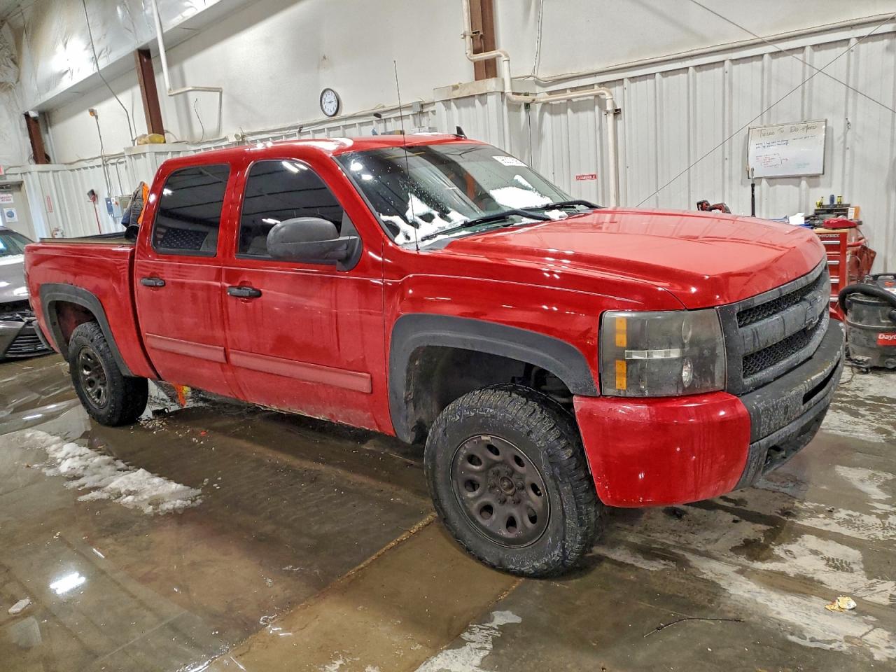 2010 CHEVROLET SILVERADO K1500 LS photo 4