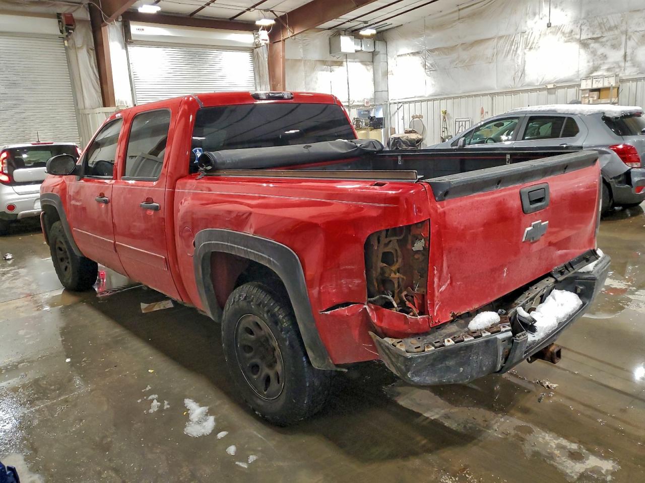 2010 CHEVROLET SILVERADO K1500 LS photo 2