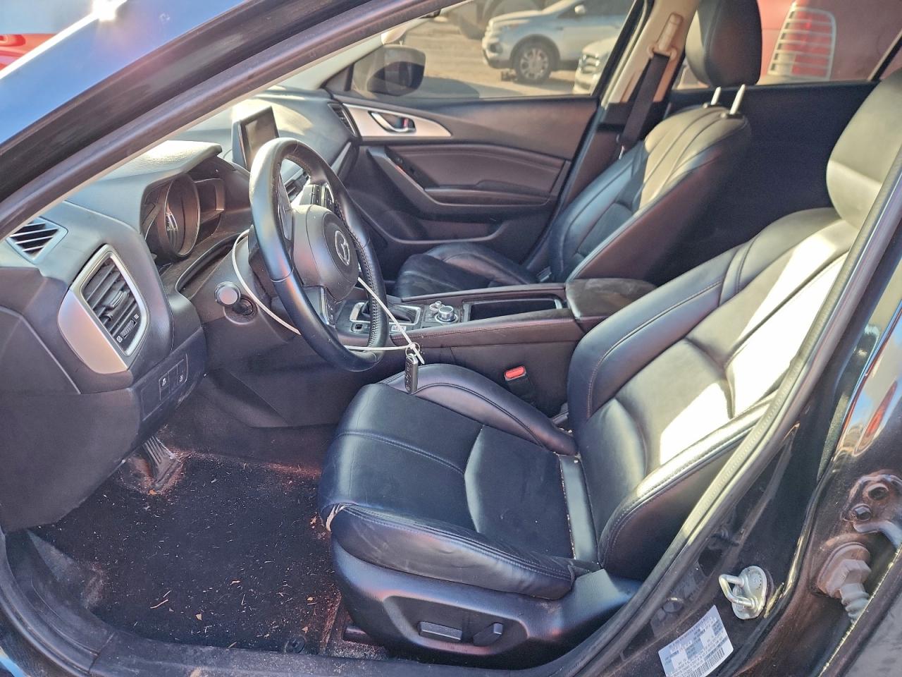 2018 MAZDA 3 TOURING photo 19
