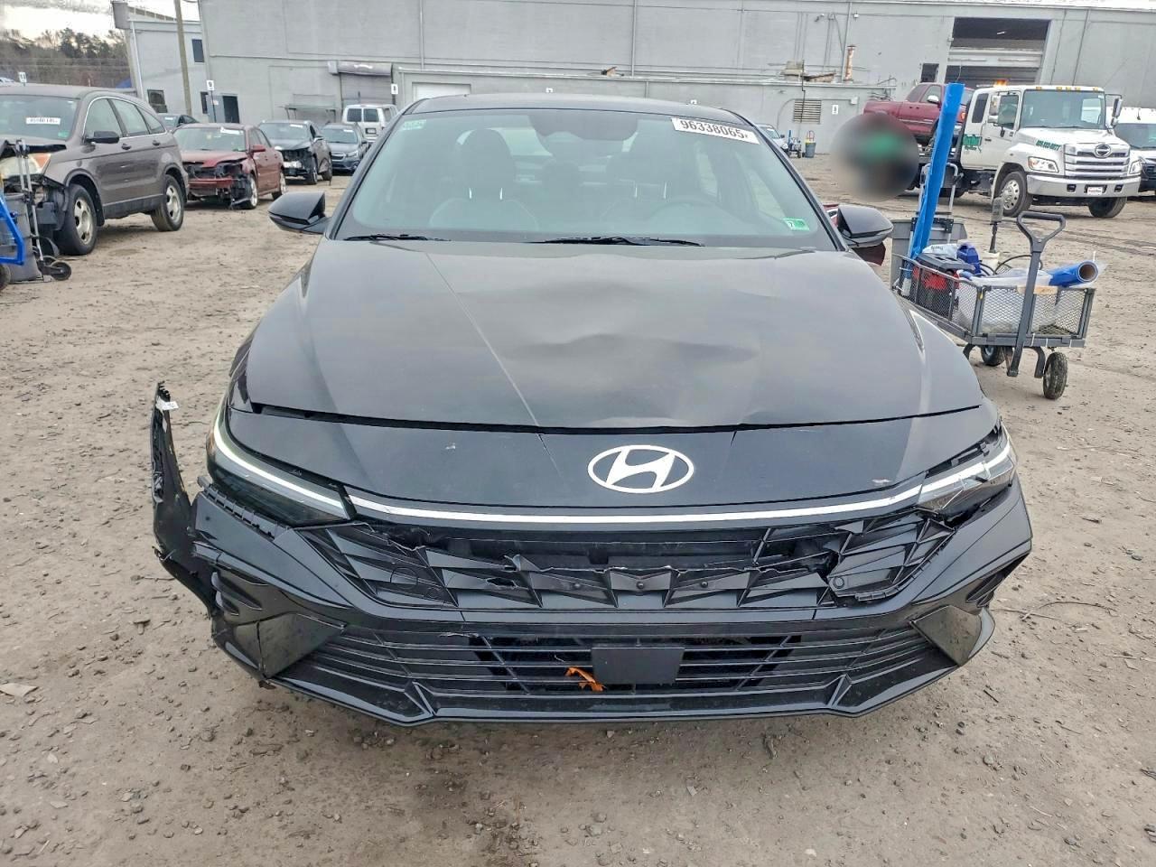 2025 HYUNDAI ELANTRA LIMITED photo 13