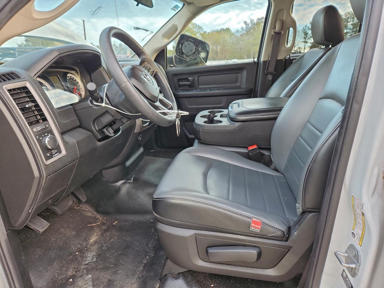 2021 RAM 1500 CLASSIC TRADESMAN photo 13