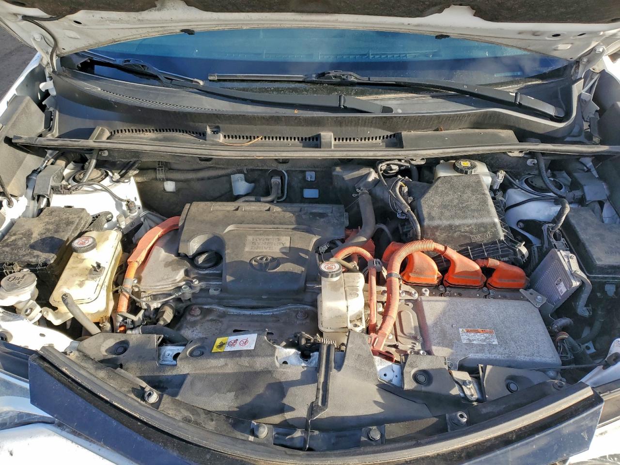 2018 TOYOTA RAV4 HV SE photo 12