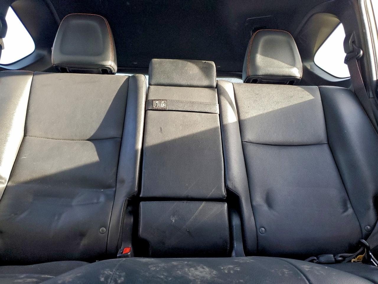 2018 TOYOTA RAV4 HV SE photo 10